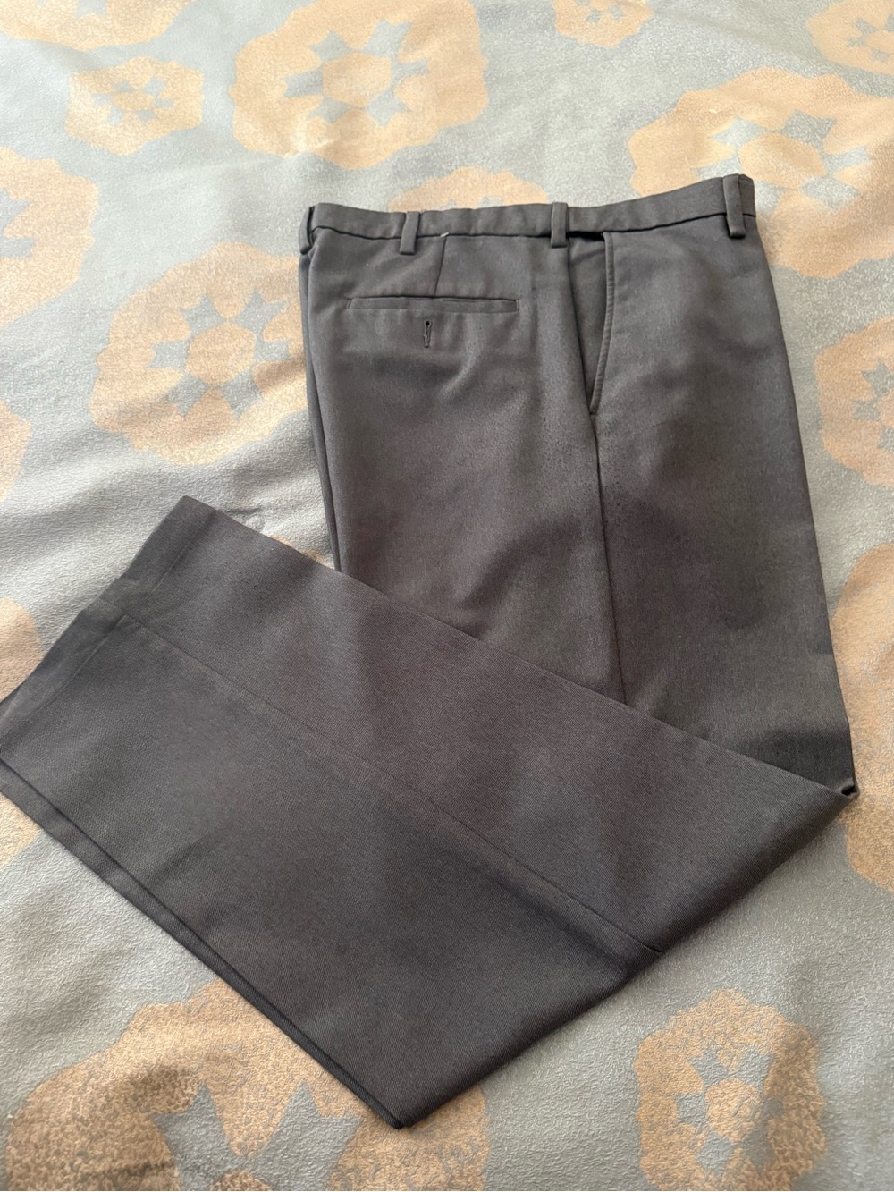 Men's Gray Dress Pants - Classic Flat-Front Trousers
